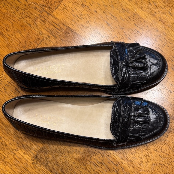 Talbots Shoes - Talbots Black Textured Loafers for Women. Size 6.5 B